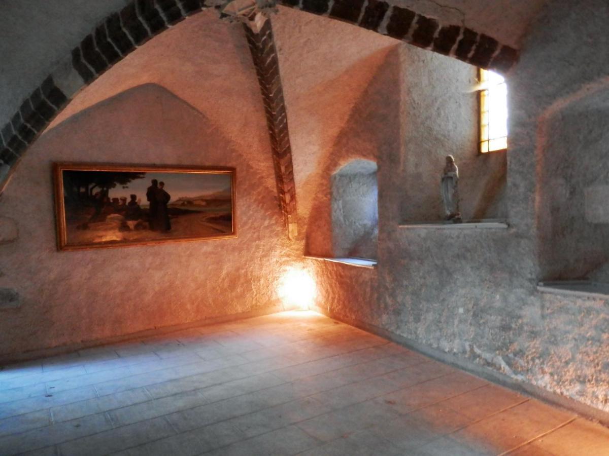 Chambres D'Hotes La Prevote - Ancien Couvent Contre La Cathedrale Le Puy-en-Velay Luaran gambar